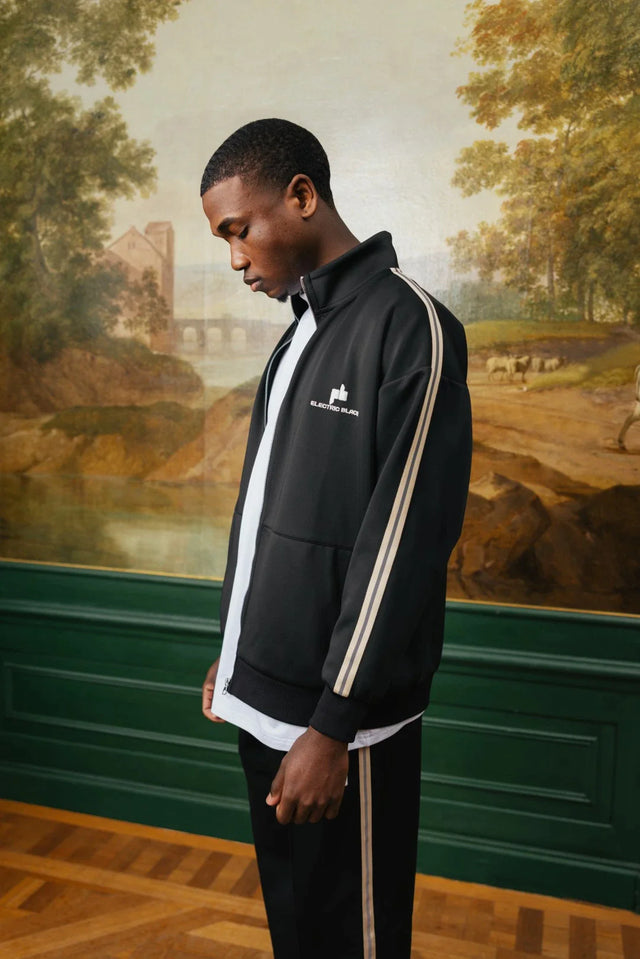 Electric Black tracksuit in black with trousers and a jacket.